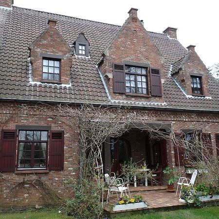 B&B 'T Nieuw Lijsternest Wezembeek-Oppem Buitenkant foto