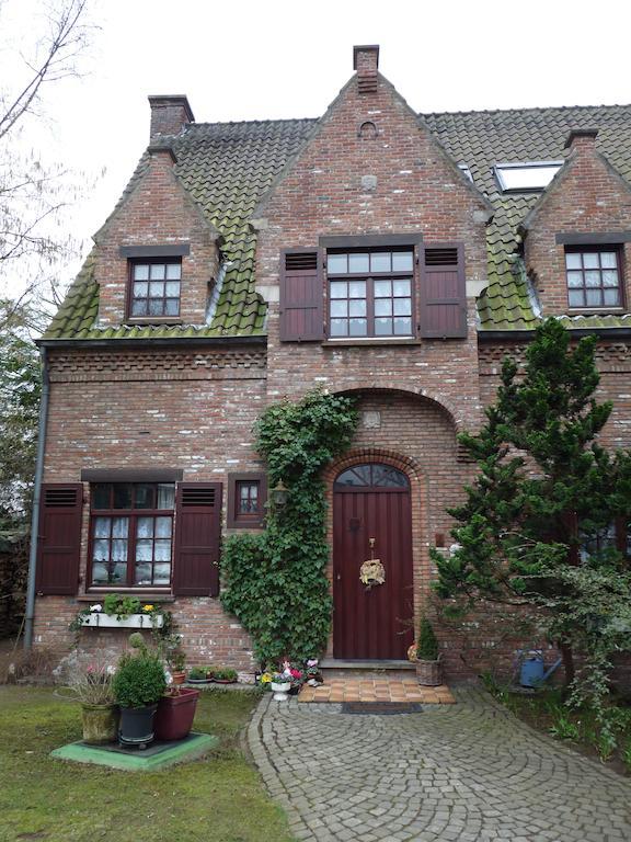 B&B 'T Nieuw Lijsternest Wezembeek-Oppem Buitenkant foto