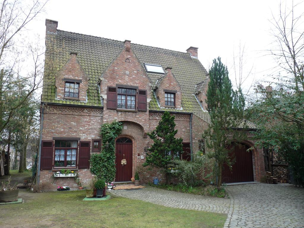 B&B 'T Nieuw Lijsternest Wezembeek-Oppem Buitenkant foto