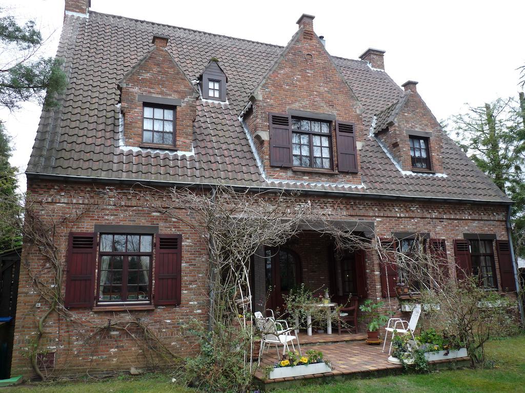 B&B 'T Nieuw Lijsternest Wezembeek-Oppem Buitenkant foto