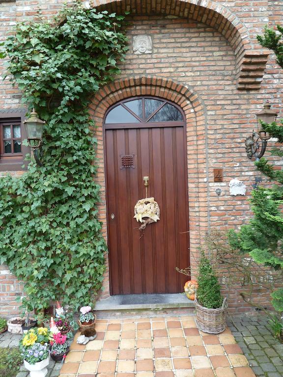 B&B 'T Nieuw Lijsternest Wezembeek-Oppem Buitenkant foto